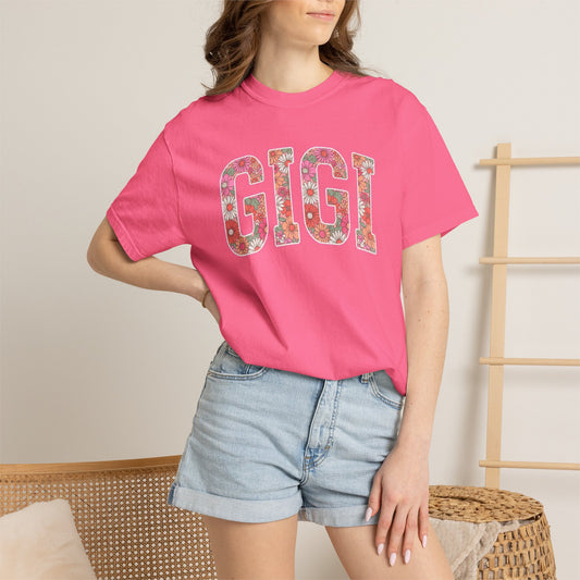 GIGI floral varsity letters T-Shirt | pink daisy name tee