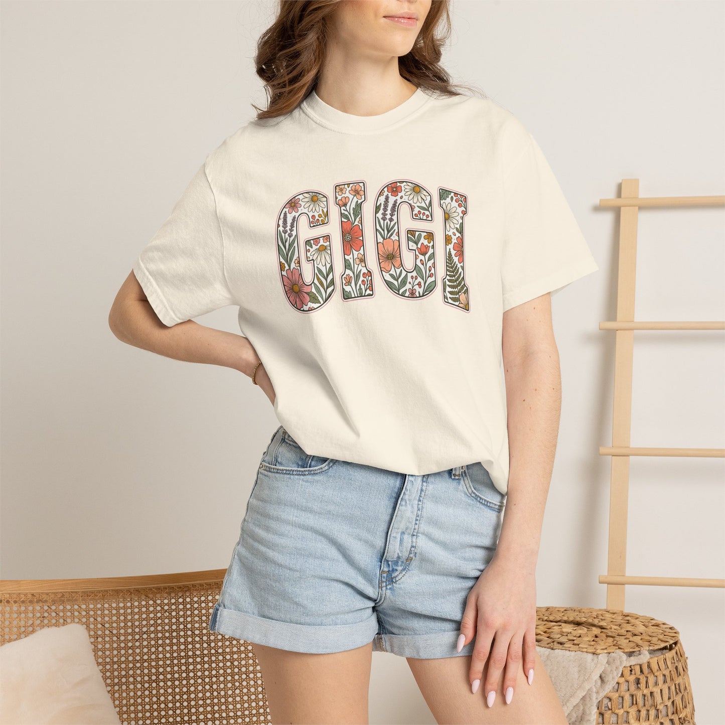 GIGI floral block letters T-Shirt | botanical name shirt