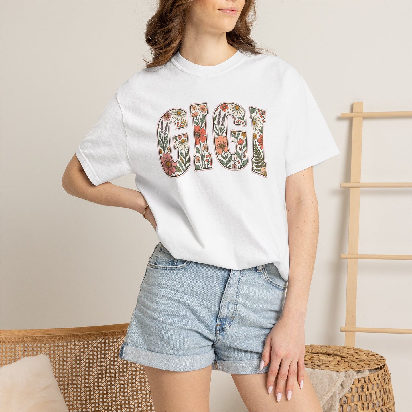 GIGI floral block letters T-Shirt | botanical name shirt