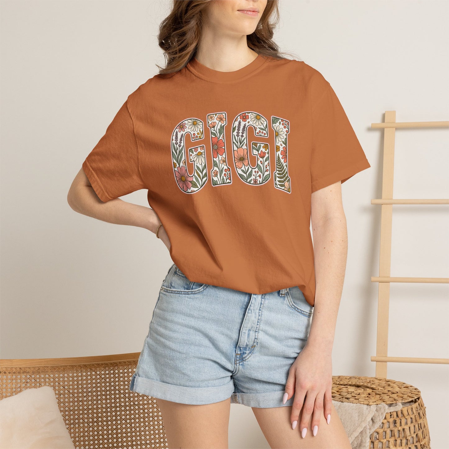 GIGI floral block letters T-Shirt | botanical name shirt