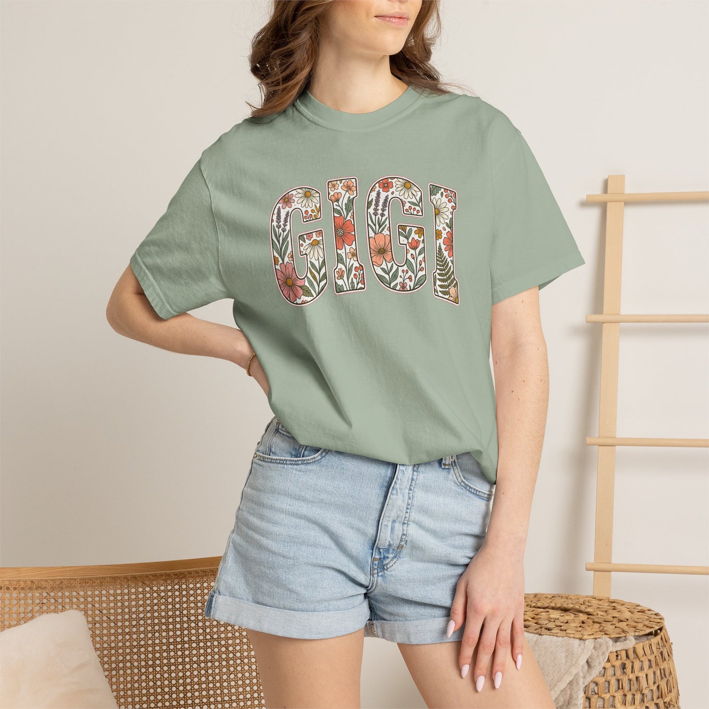 GIGI floral block letters T-Shirt | botanical name shirt