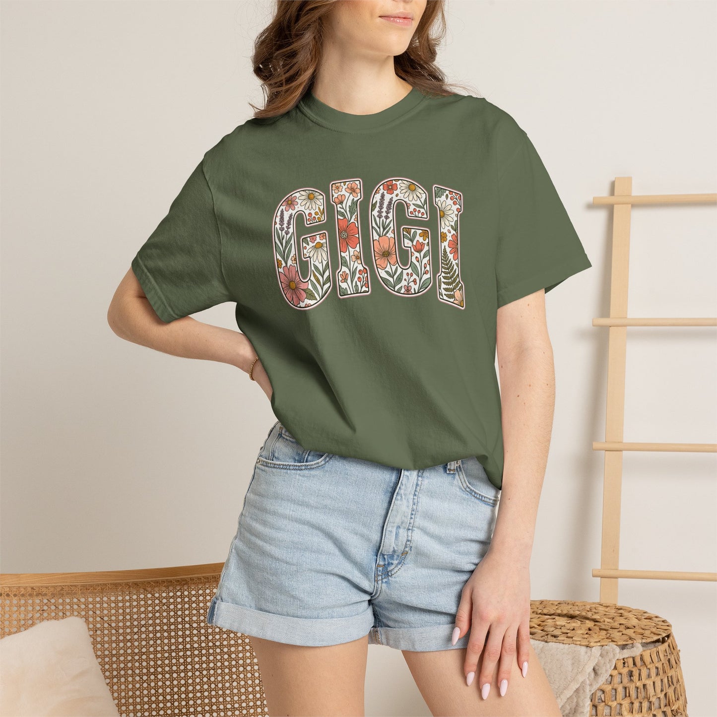 GIGI floral block letters T-Shirt | botanical name shirt