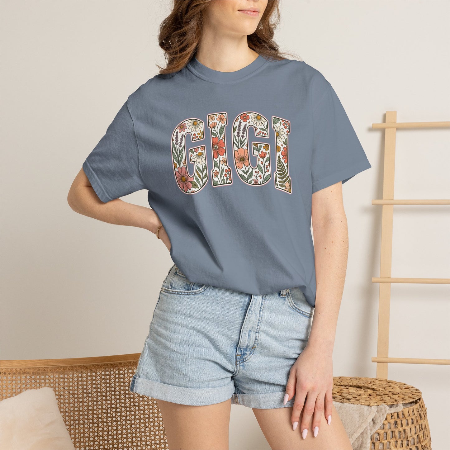 GIGI floral block letters T-Shirt | botanical name shirt